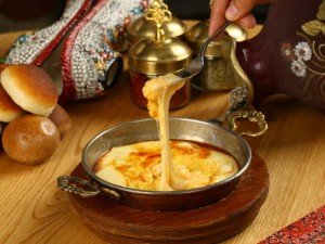 Kars Yağlı Dil Peynirinden Kuymak Tarifi